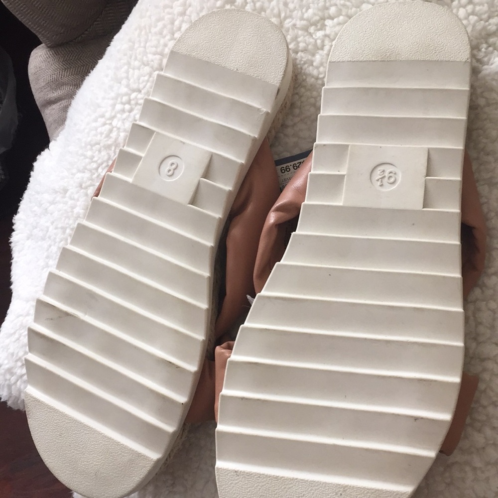 Universal thread sandals size 9 1/2 new - Picture 5 of 7